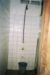 douche du camp scout a l'aller2.jpg (97903 octets)