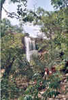 1ere cascade-taithi douche.jpg (410557 octets)
