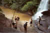Cascade de Yaka 3.jpg (165325 octets)
